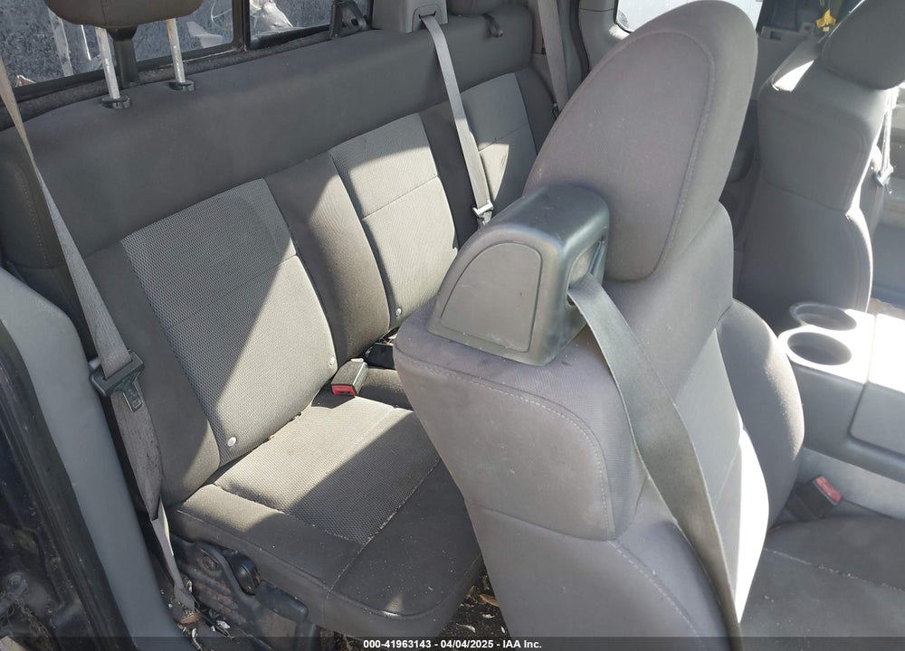 2004 FORD F-150 STX/XL/XLT VIN: 1FTRX12W84NB72358