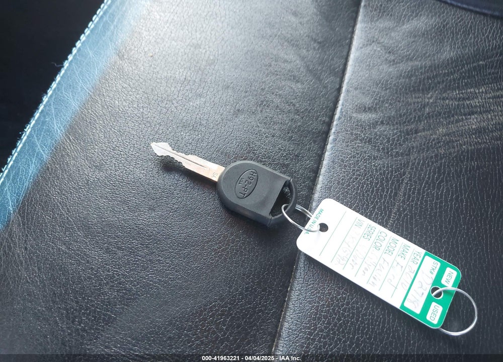 2010 FORD FUSION VIN: 3FAHP0JG7AR389592