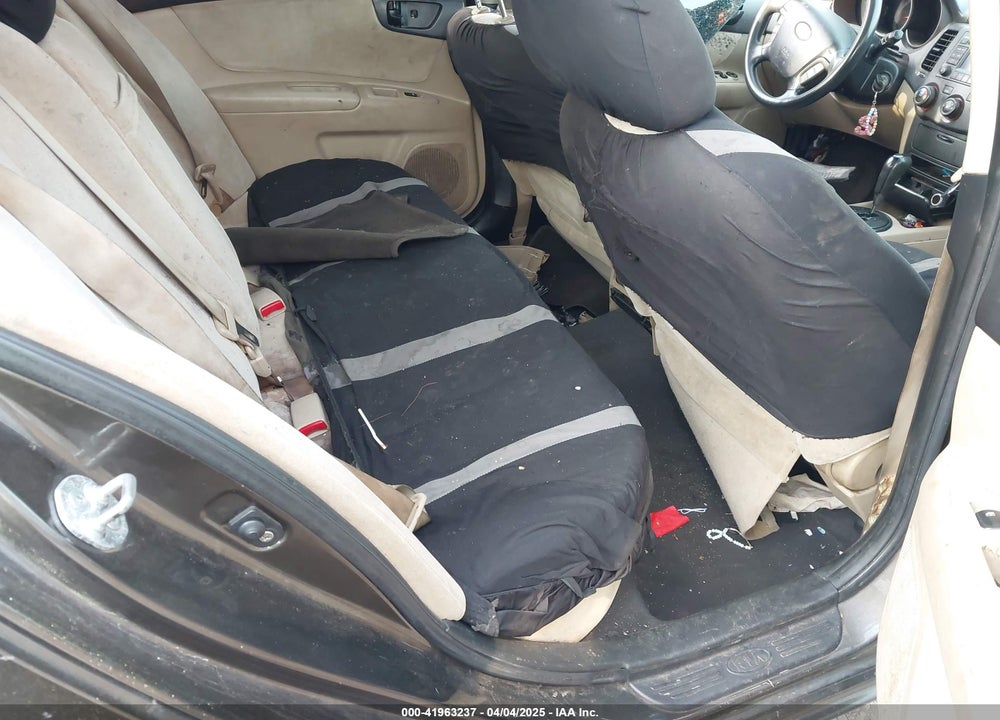 2009 KIA OPTIMA VIN: KNAGE228895350231