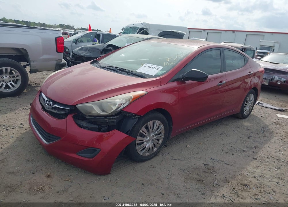 2013 HYUNDAI ELANTRA VIN: KMHDH4AE4DU551070