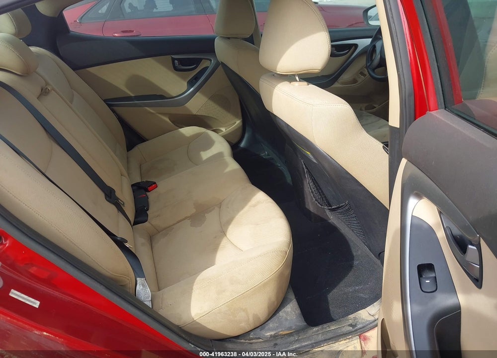 2013 HYUNDAI ELANTRA VIN: KMHDH4AE4DU551070