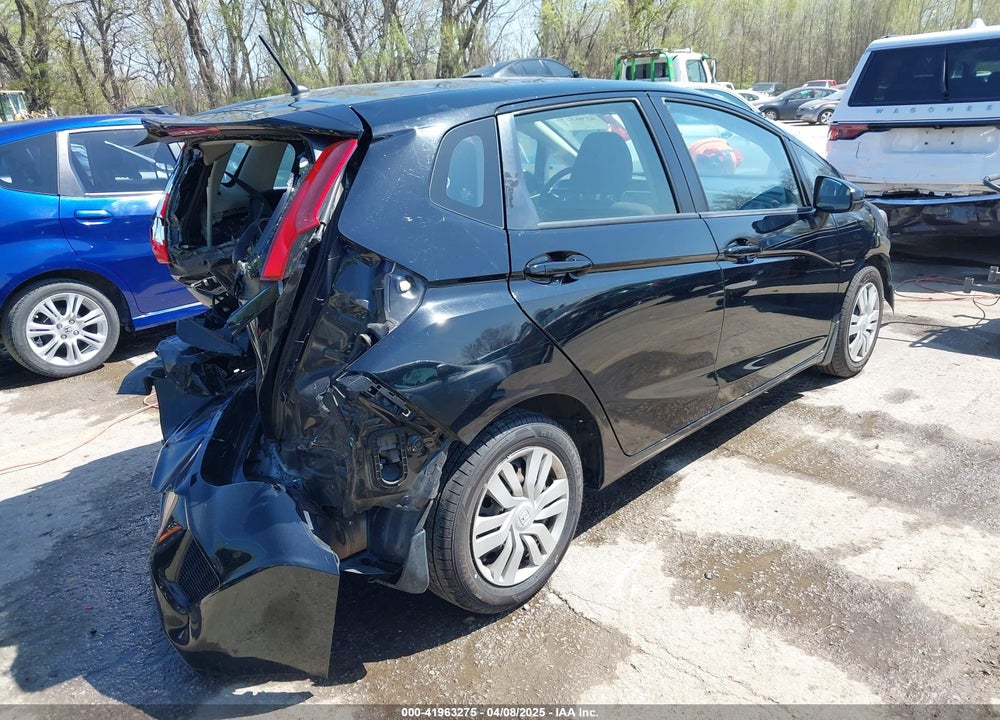2016 HONDA FIT LX VIN: JHMGK5H59GS002106