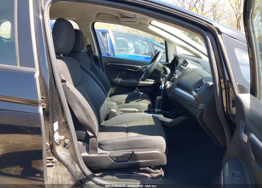 2016 HONDA FIT LX VIN: JHMGK5H59GS002106