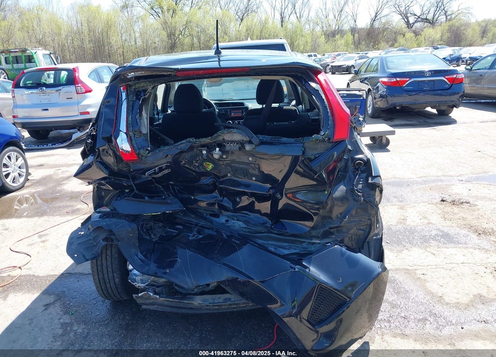 2016 HONDA FIT LX VIN: JHMGK5H59GS002106