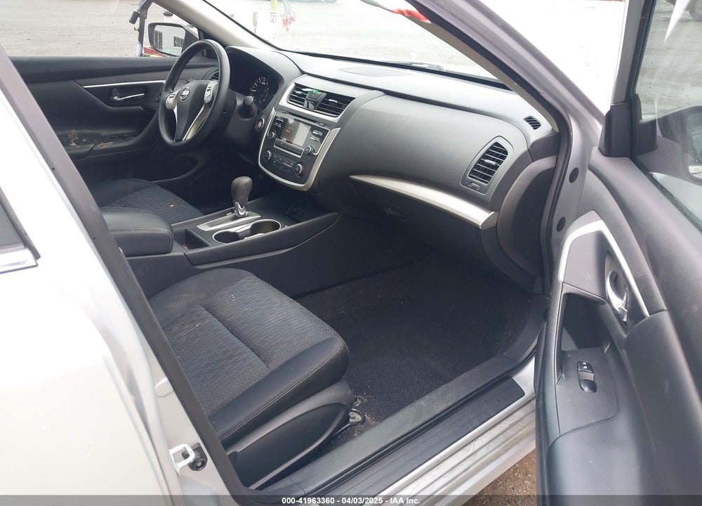 2016 NISSAN ALTIMA VIN: 1N4AL3AP7GN352648