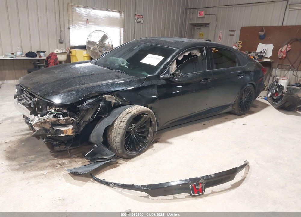 2018 HONDA ACCORD SPORT 2.0T VIN: 1HGCV2F31JA028821