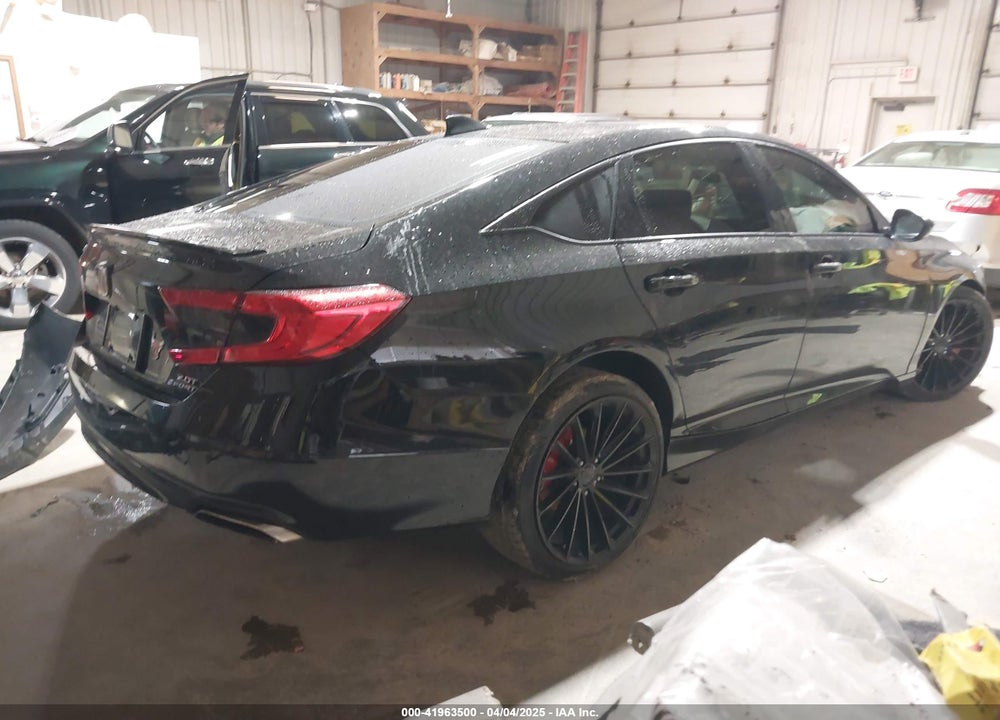 2018 HONDA ACCORD SPORT 2.0T VIN: 1HGCV2F31JA028821