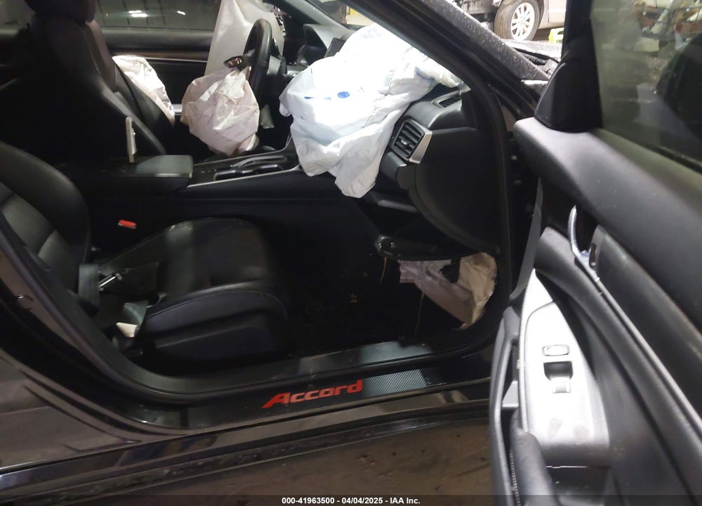 2018 HONDA ACCORD SPORT 2.0T VIN: 1HGCV2F31JA028821