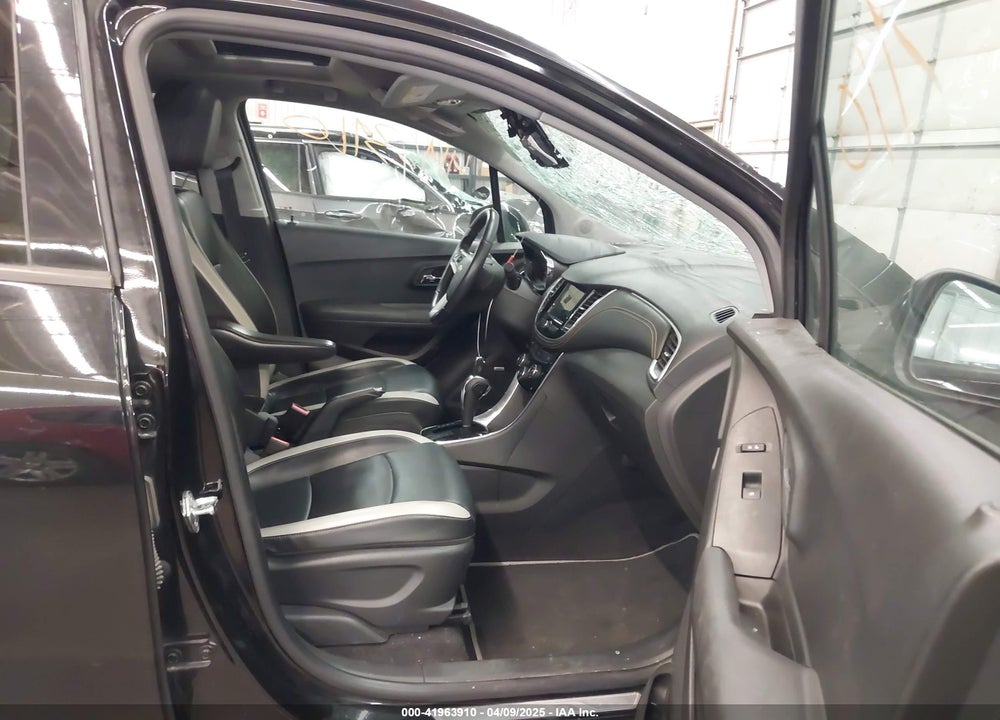 2018 CHEVROLET TRAX VIN: KL7CJRSB7JB666157