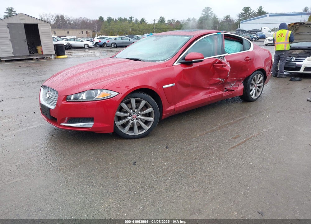 2014 JAGUAR XF VIN: SAJWJ0EF0E8U22705