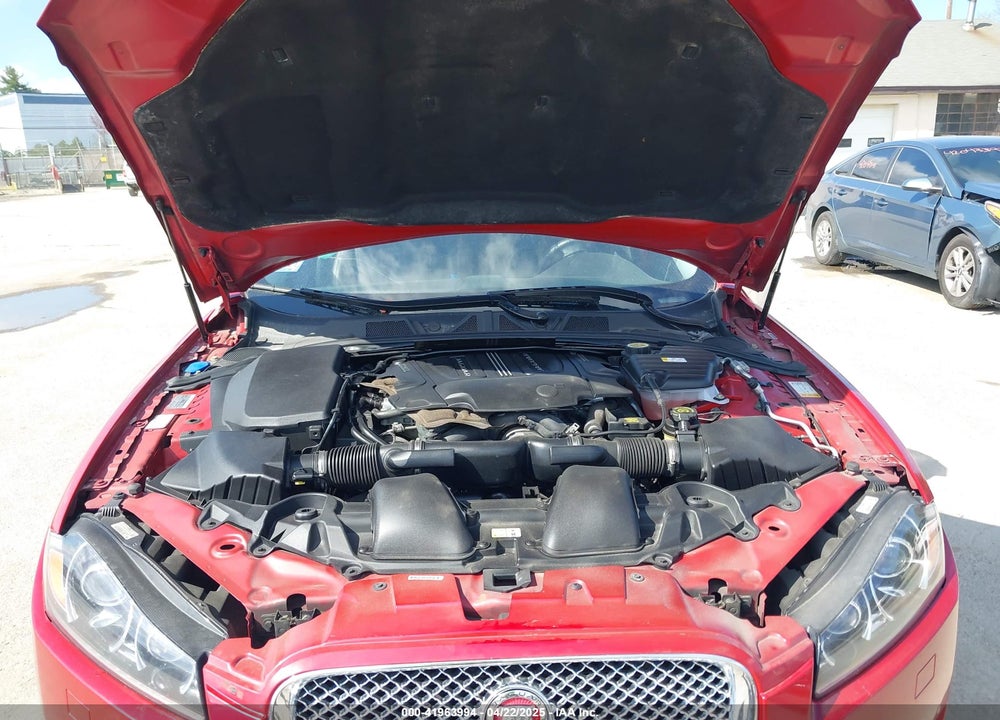 2014 JAGUAR XF VIN: SAJWJ0EF0E8U22705