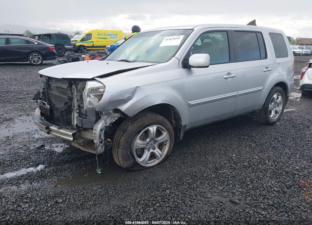 2013 HONDA PILOT VIN: 5FNYF4H48DB067355