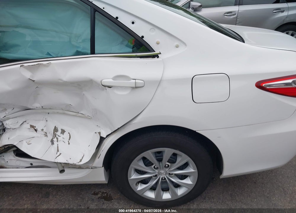 2017 TOYOTA CAMRY LE VIN: 4T1BF1FK3HU758212