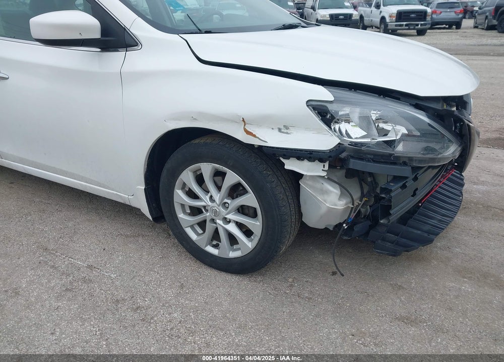 2018 NISSAN SENTRA SV VIN: 3N1AB7AP7JL661826