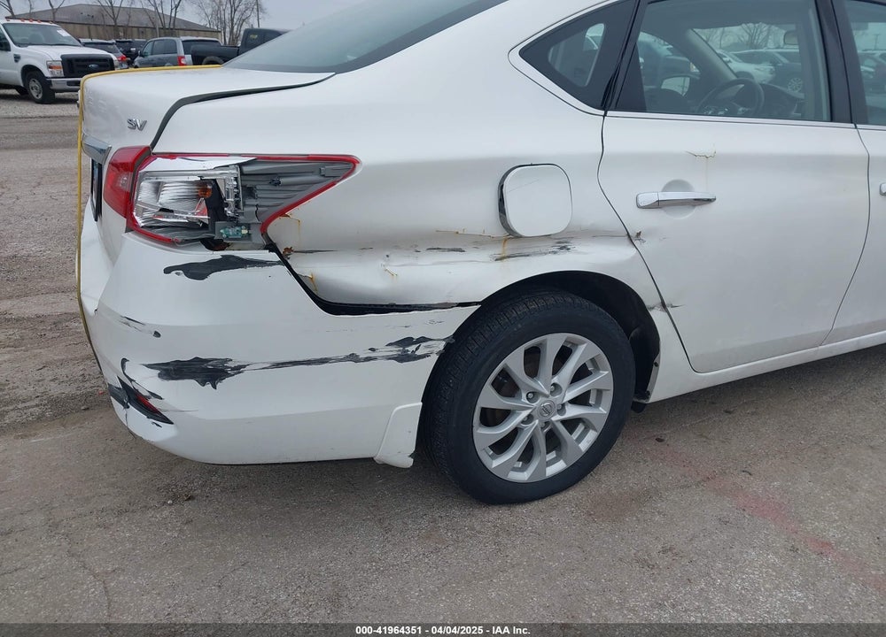 2018 NISSAN SENTRA SV VIN: 3N1AB7AP7JL661826