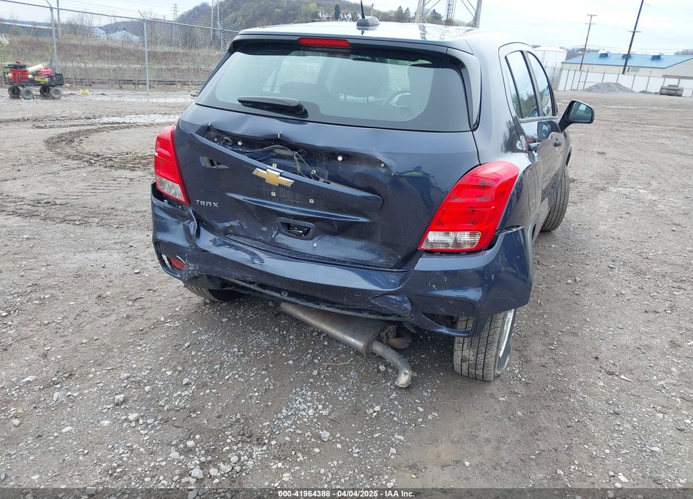 2019 CHEVROLET TRAX LS VIN: 3GNCJKSB0KL217484