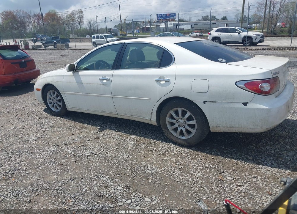 2002 LEXUS ES 300 VIN: JTHBF30G220039194