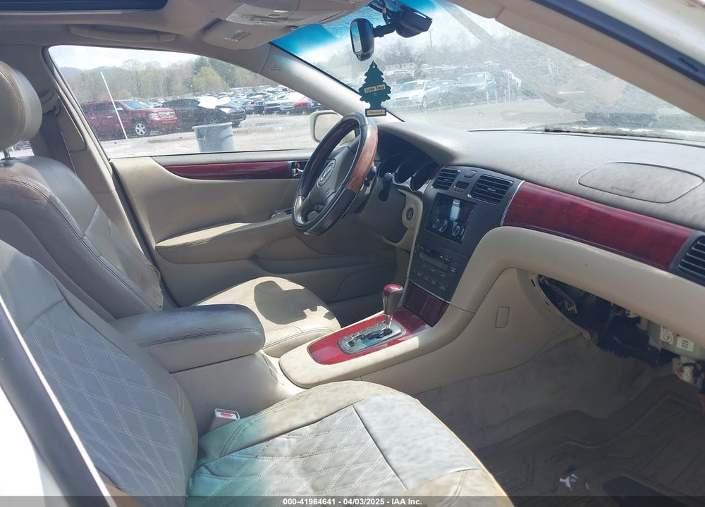 2002 LEXUS ES 300 VIN: JTHBF30G220039194