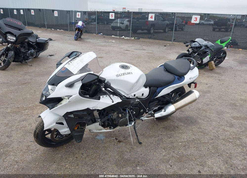 2022 SUZUKI GSX1300 RR VIN: JS1EJ11B9N7101930