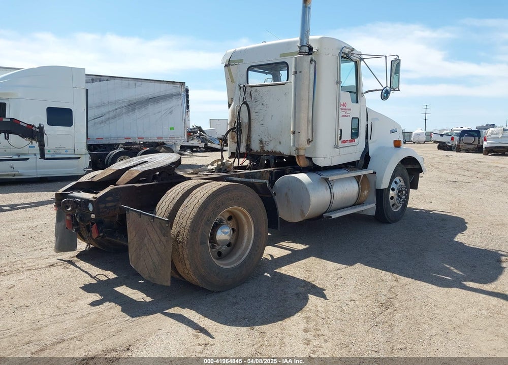 2006 KENWORTH CONSTRUCTION T800 VIN: 1XKDA08X36R129004