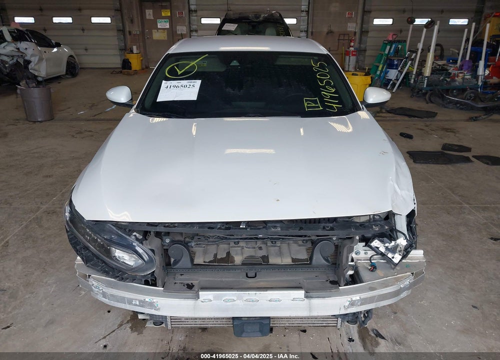 2018 HONDA ACCORD VIN: 1HGCV1F19JA220741