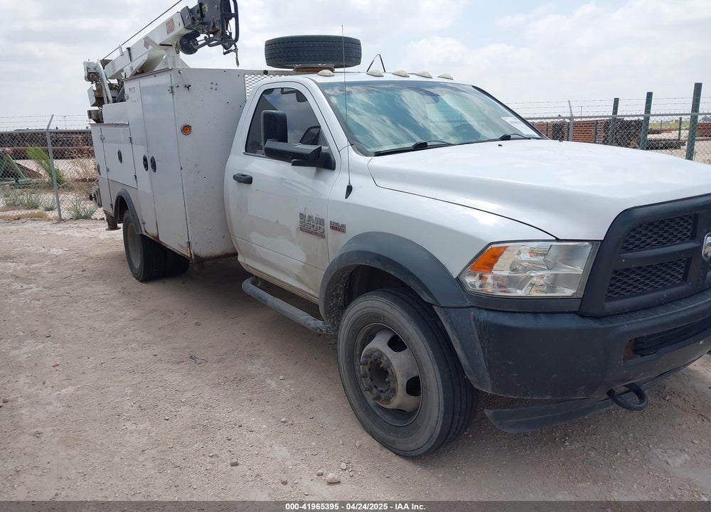 2017 RAM 5500 CHASSIS TRADESMAN/SLT VIN: 3C7WRMBJ5HG711023