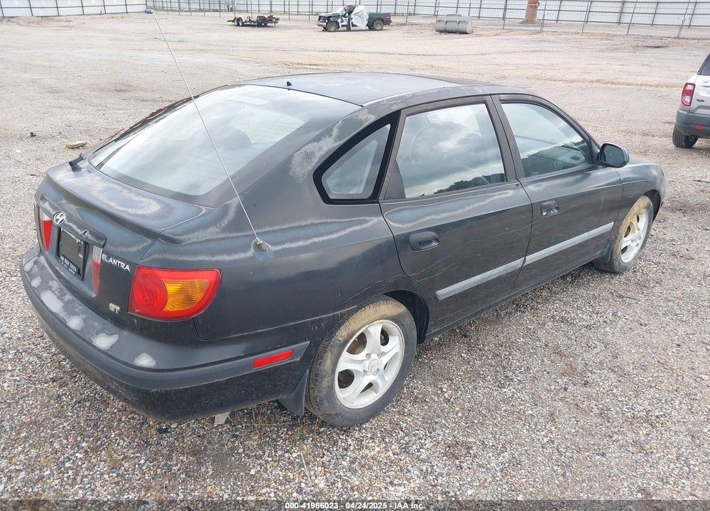 2002 HYUNDAI ELANTRA GT VIN: KMHDN55D02U046592