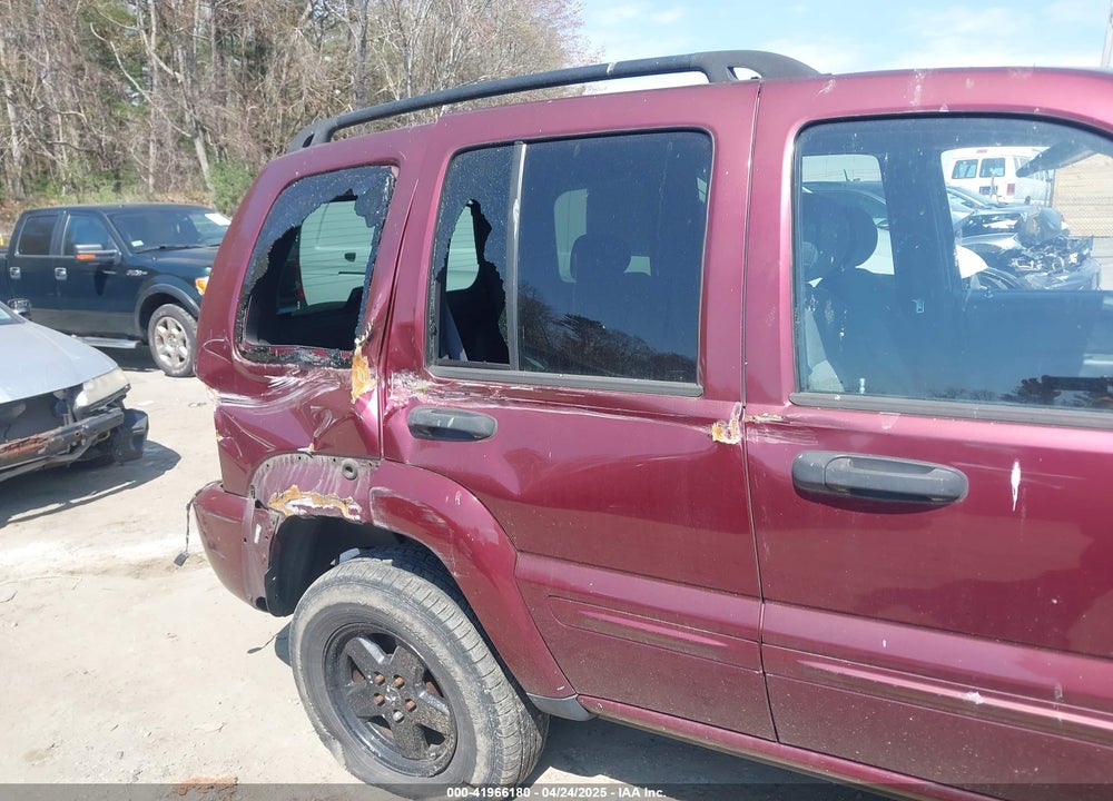 2003 JEEP LIBERTY VIN: 1J4GL58K73W617304