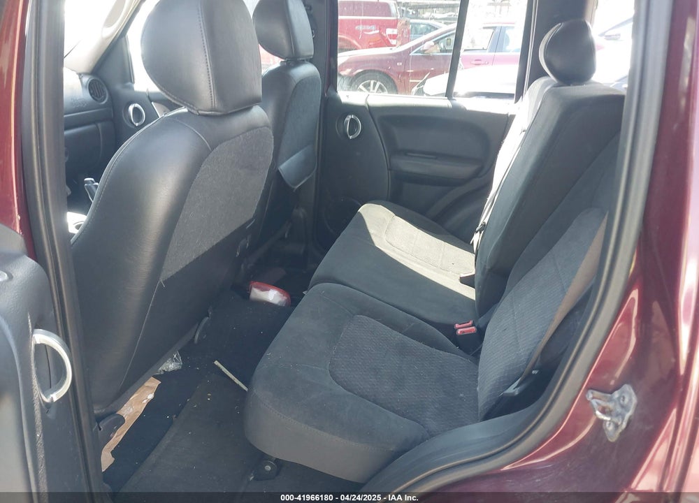 2003 JEEP LIBERTY VIN: 1J4GL58K73W617304