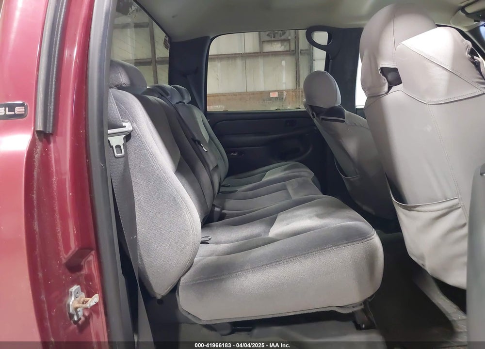 2005 GMC SIERRA 1500 SLE VIN: 2GTEK13T051320443