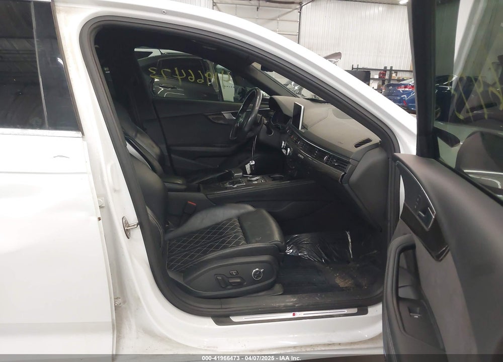 2018 AUDI S4 VIN: WAUC4AF42JA003623