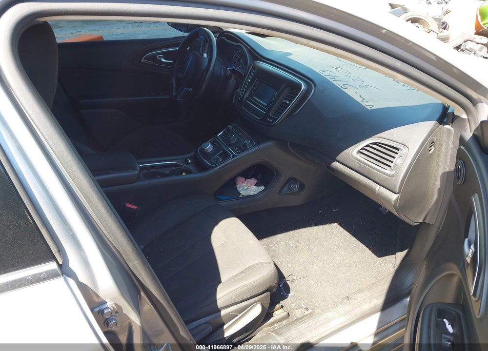 2016 CHRYSLER 200 VIN: 1C3CCCAG6GN145143