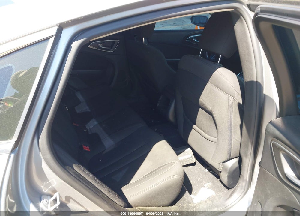2016 CHRYSLER 200 VIN: 1C3CCCAG6GN145143