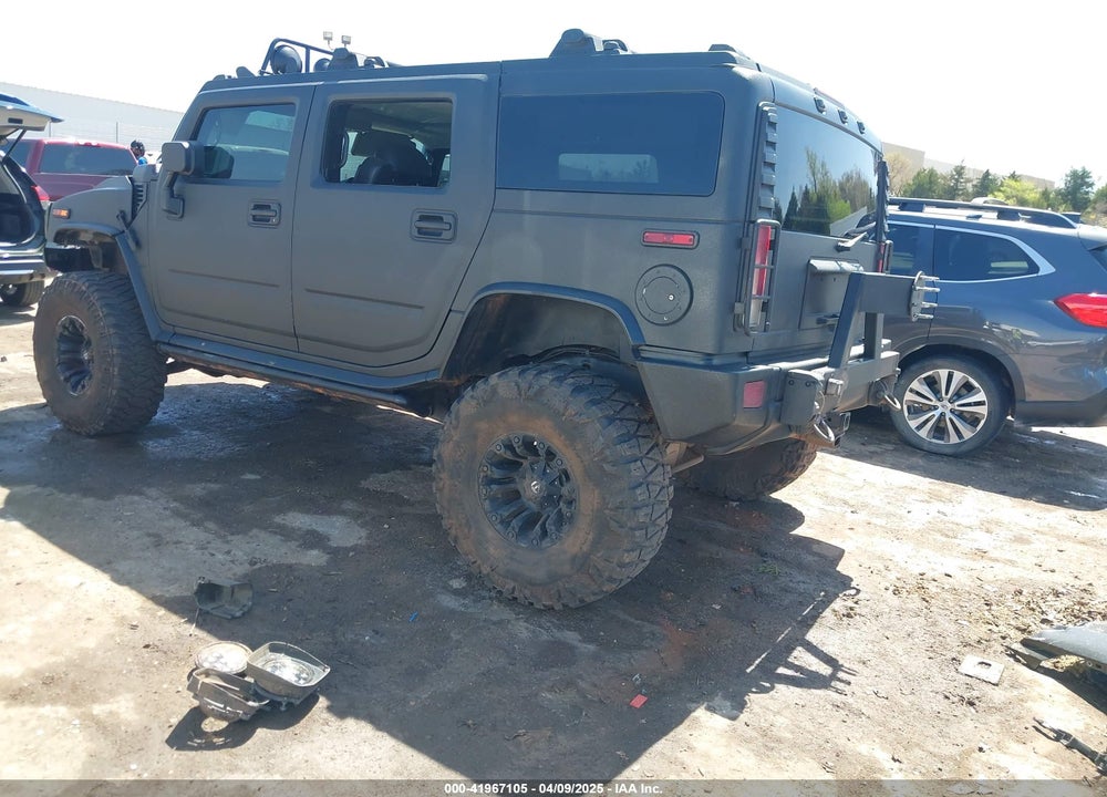 2005 HUMMER H2 SUV VIN: 5GRGN23U75H124400