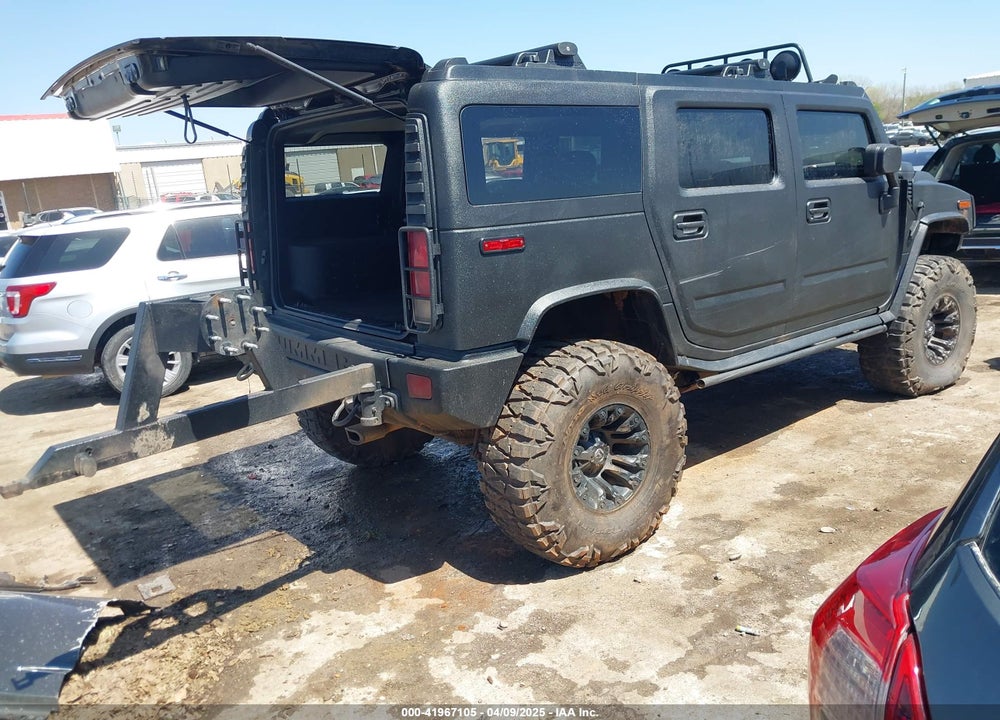 2005 HUMMER H2 SUV VIN: 5GRGN23U75H124400