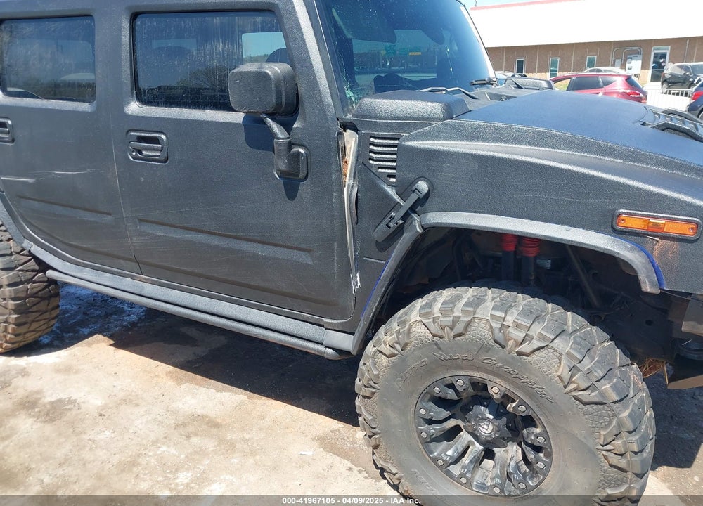 2005 HUMMER H2 SUV VIN: 5GRGN23U75H124400