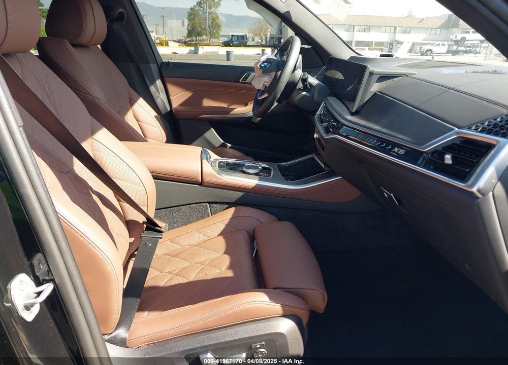 2025 BMW X5 VIN: 5UX13EU05S9W88710