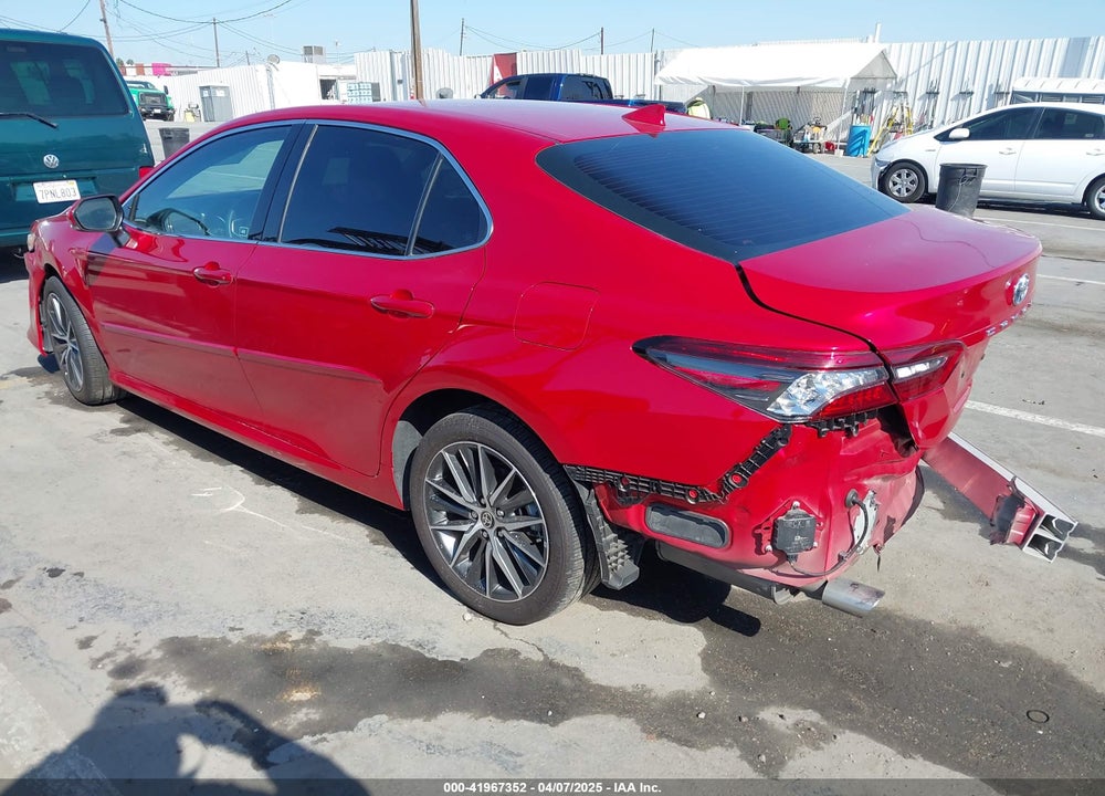 2024 TOYOTA CAMRY HYBRID XLE VIN: 4T1F31AK8RU073089