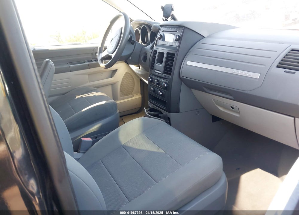 2009 DODGE GRAND CARAVAN VIN: 2D8HN44EX9R623373