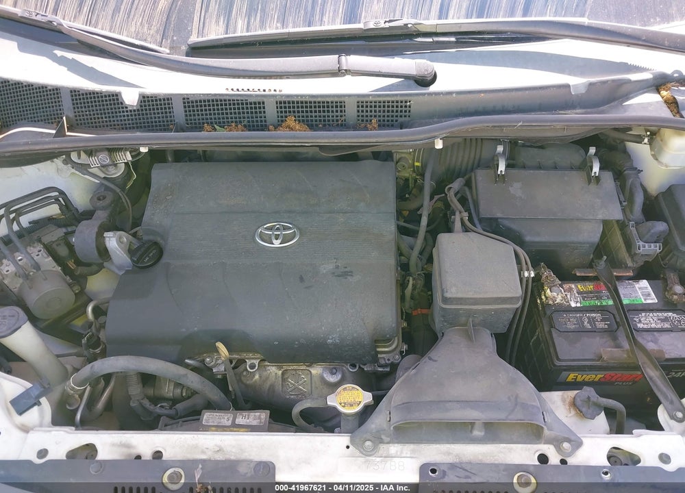 2015 TOYOTA SIENNA XLE 8 PASSENGER VIN: 5TDYK3DCXFS663083