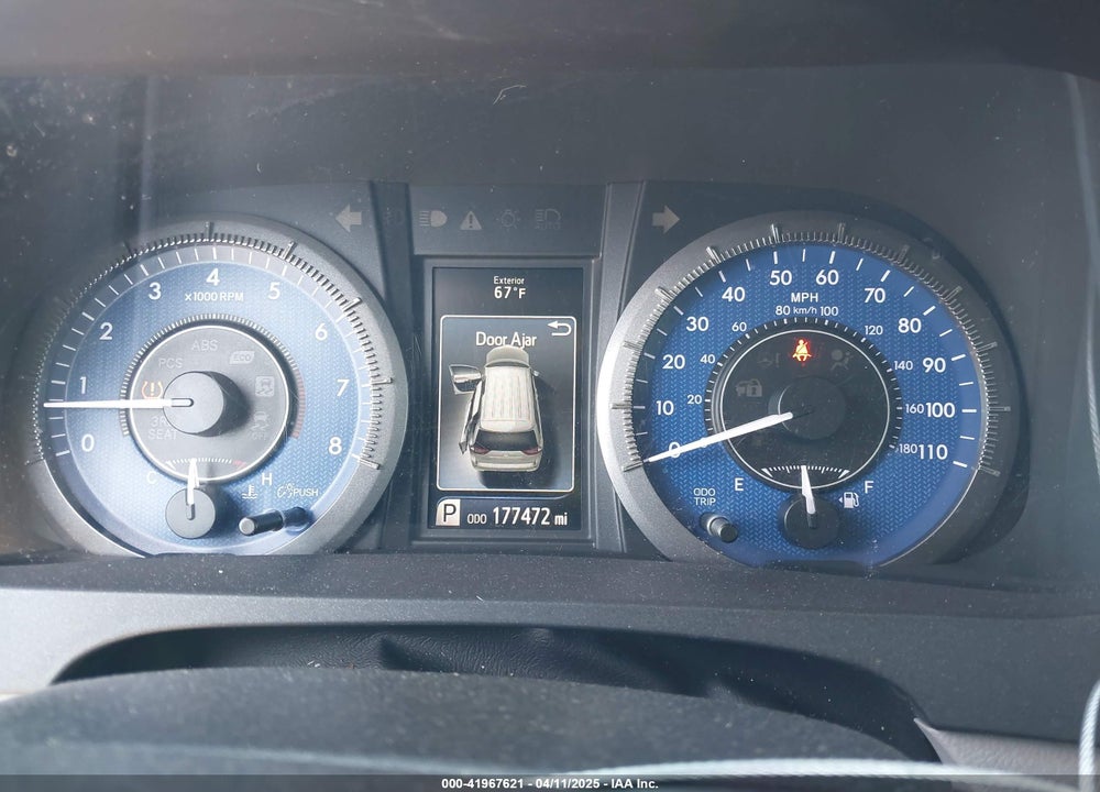 2015 TOYOTA SIENNA XLE 8 PASSENGER VIN: 5TDYK3DCXFS663083