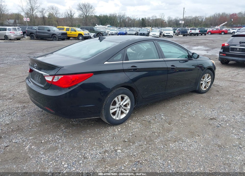 2013 HYUNDAI SONATA VIN: 5NPEB4AC4DH654394