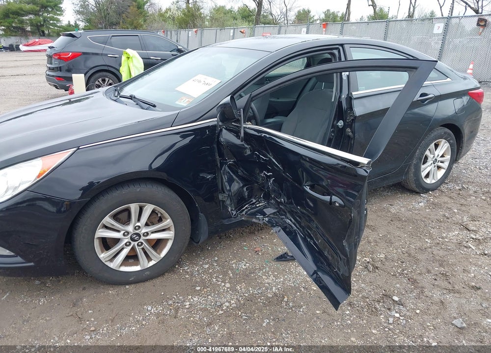 2013 HYUNDAI SONATA VIN: 5NPEB4AC4DH654394