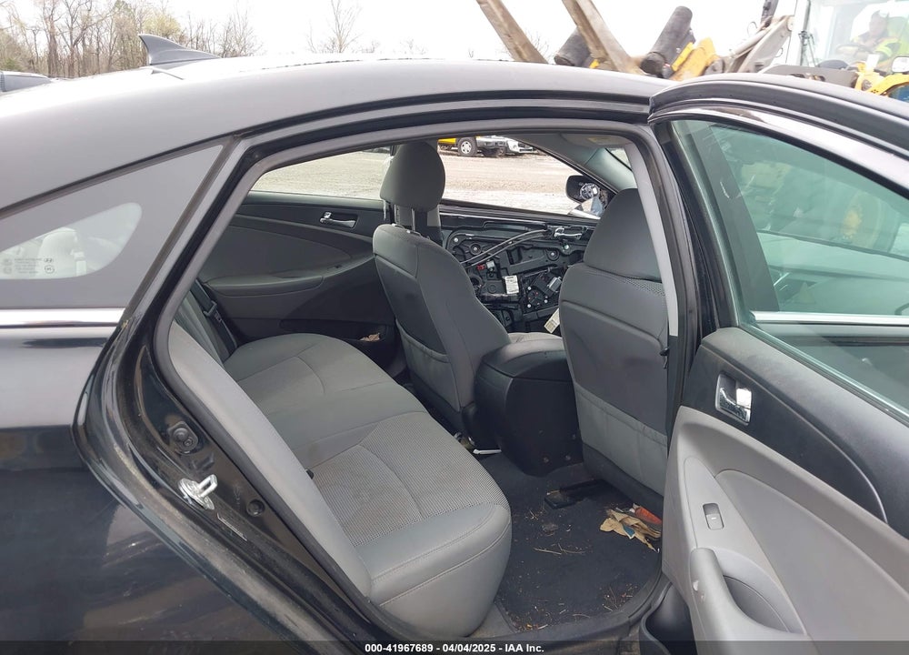 2013 HYUNDAI SONATA VIN: 5NPEB4AC4DH654394