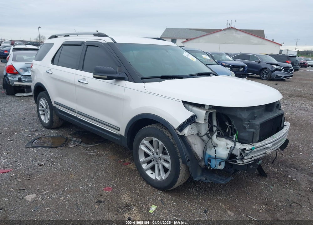 2011 FORD EXPLORER XLT VIN: 1FMHK8D86BGA90160