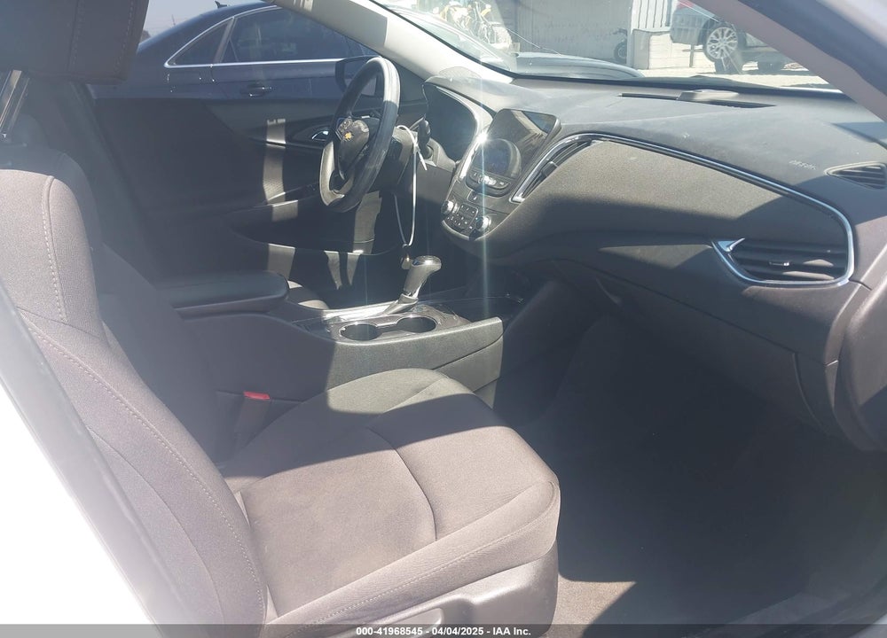 2019 CHEVROLET MALIBU VIN: 1G1ZD5ST1KF206825