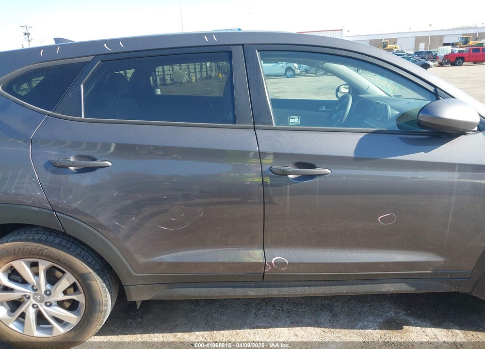 2021 HYUNDAI TUCSON SE VIN: KM8J23A48MU334921