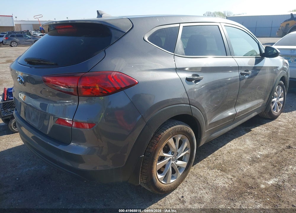 2021 HYUNDAI TUCSON SE VIN: KM8J23A48MU334921