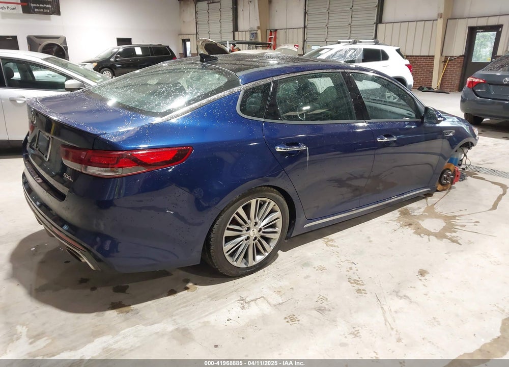 2018 KIA OPTIMA SX TURBO VIN: 5XXGV4L26JG233272