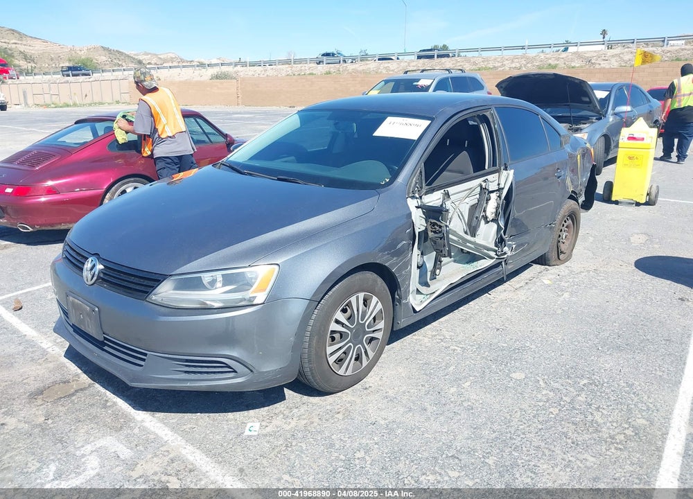 2013 VOLKSWAGEN JETTA 2.0L S VIN: 3VW2K7AJ0DM317490